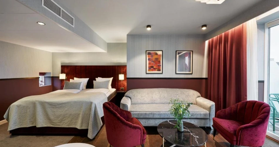 Your Guide to the Best Hotels Near Tivoli Gardens for Every Traveler